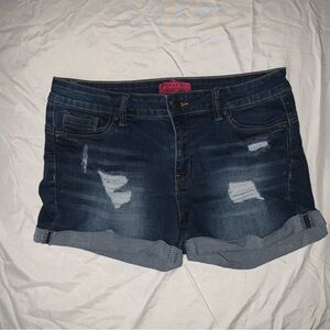 Distressed stretchy dark blue denim shorts NEW WITHOUT TAGS!
